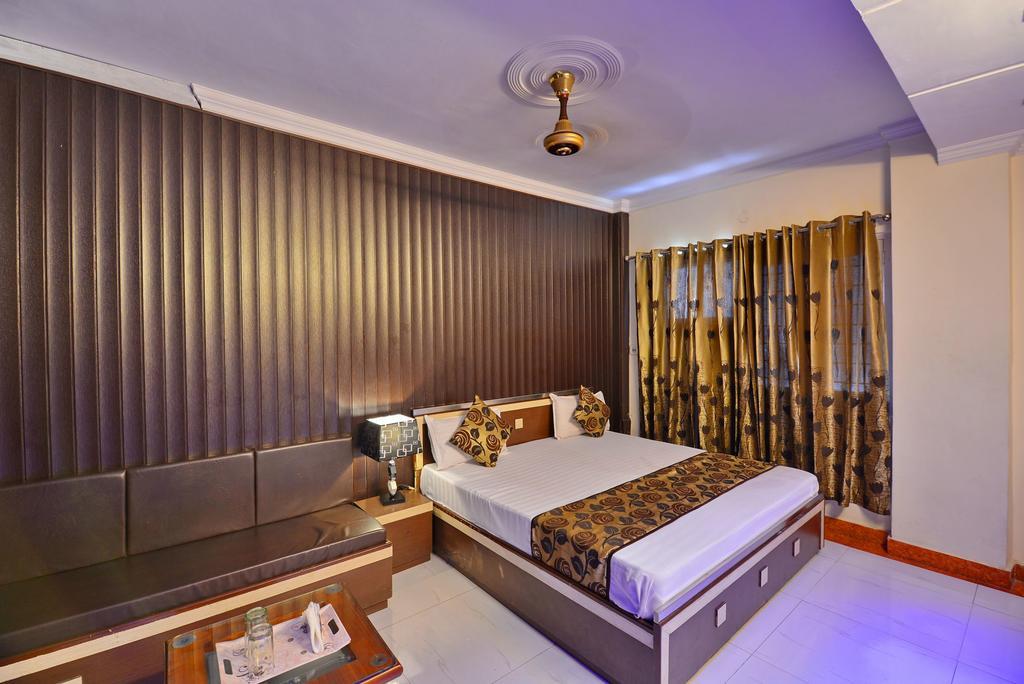 Hotel New Mg Residency Amritsar Exteriör bild